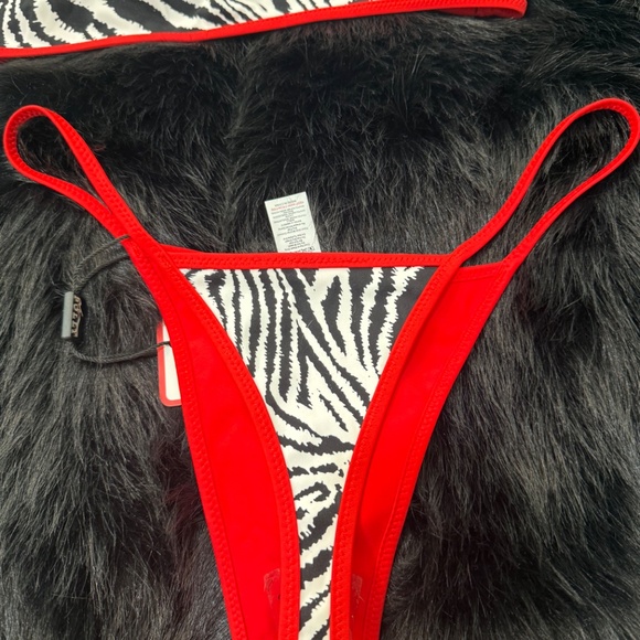 Oh Polly Sports Illustrated zebra bikini - Picture 3 of 3